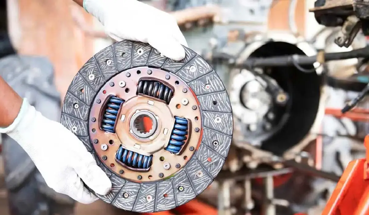 زمان تعویض دیسک و صفحه تندر 90